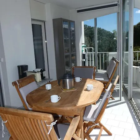 Avec Piscine, Climatisation, Garage, A 300m - Fr-1-328-259 Apartment *