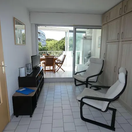 Avec Piscine, Climatisation, Garage, A 300m - Fr-1-328-259 La Grande-Motte